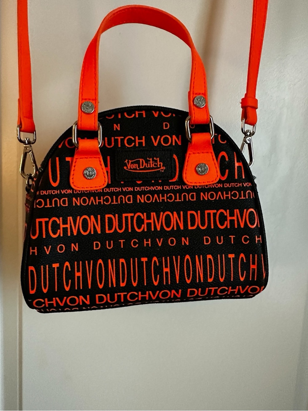 NWNT Von Dutch Bowling Bag - Picture 4 of 10